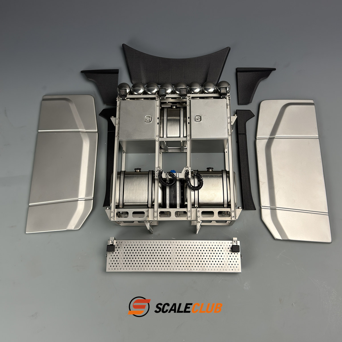 770S 1/14 Truck Cab Equipment  - огляд і ціна Heavy Equipment Hauler