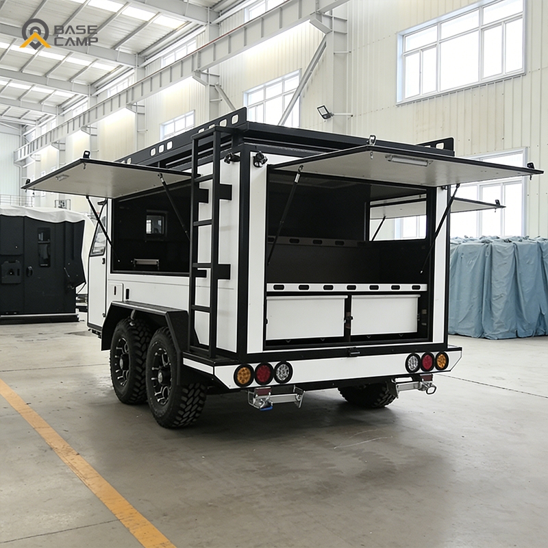 Heavy Duty Enclosed Utility Tr - огляд і ціна Heavy Equipment Hauler